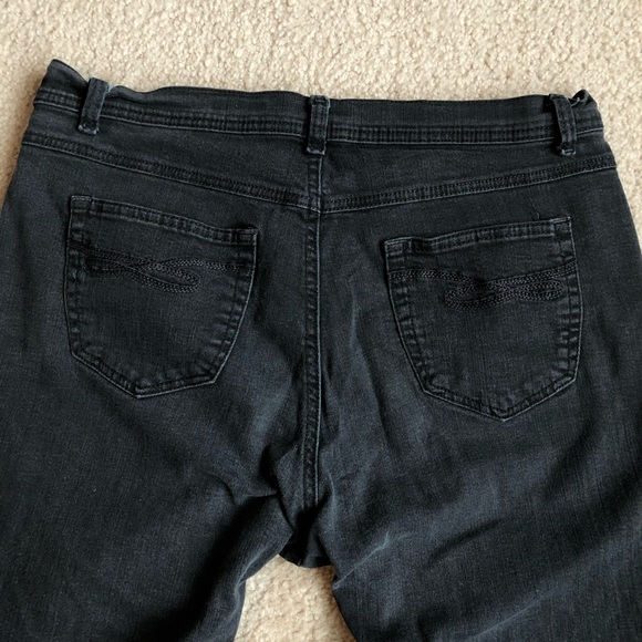 ❤️3 for $20❤️ Style & Co Jeans with Tummy Control - Picture 4 of 5
